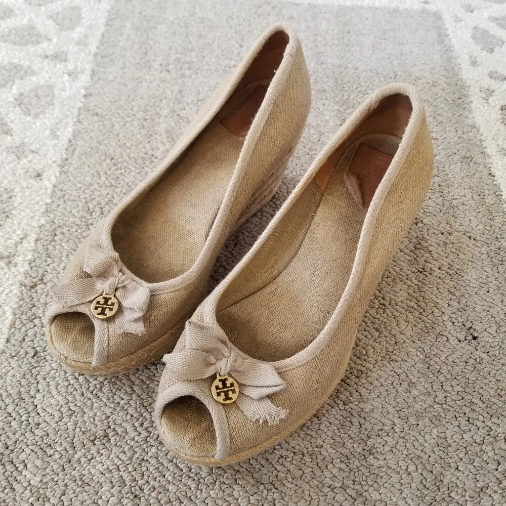 Tory Burch Beige Canvas Peep-Toe Espadrille Wedges with Bow